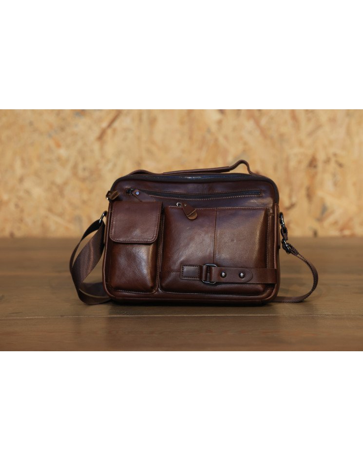 The Detailed Cross Bag