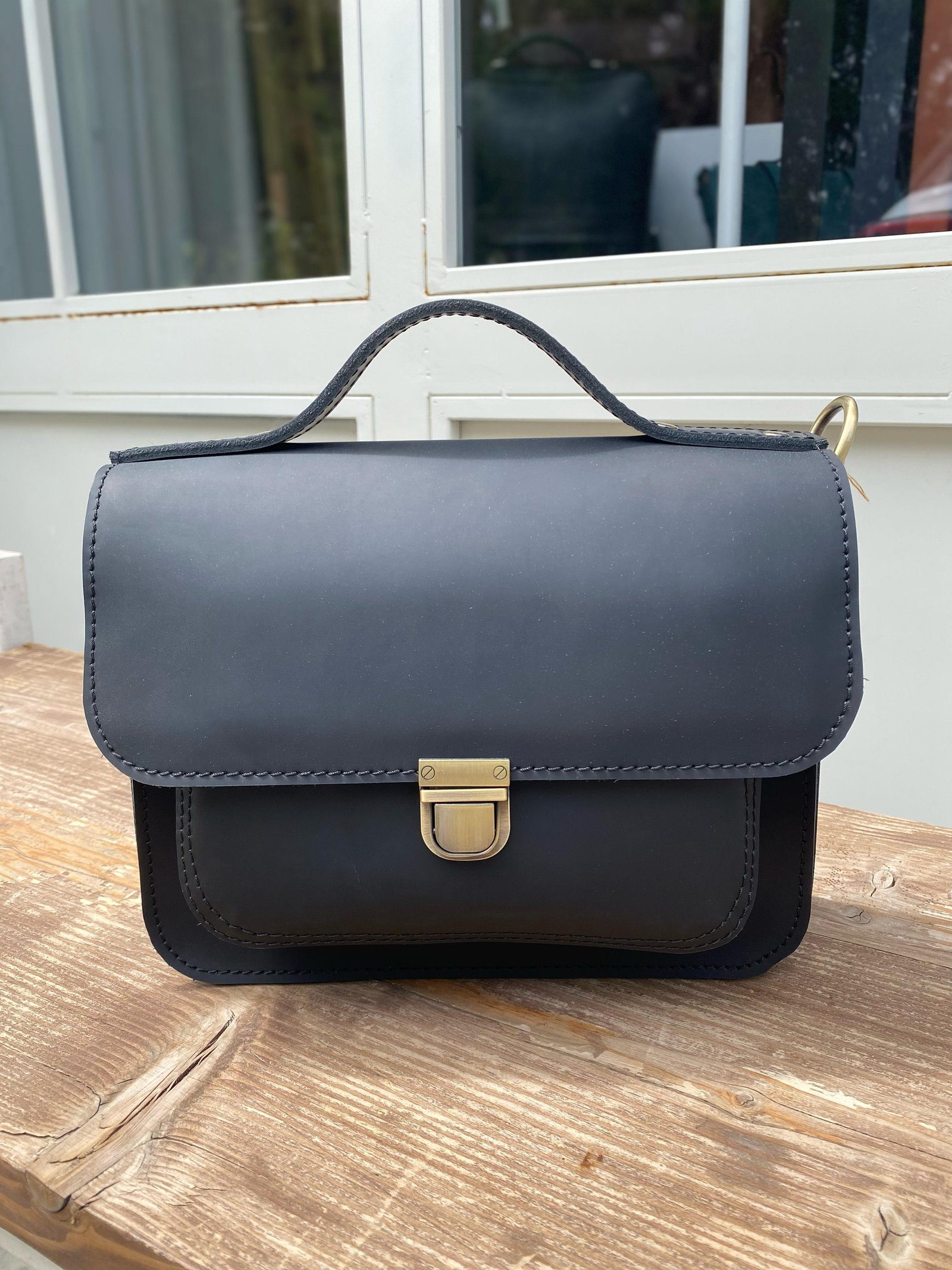 Cross bag with Buckle