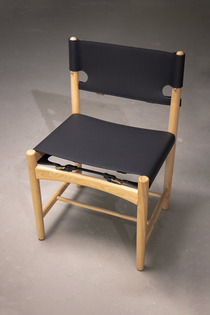 The Wooden Leather Chair The Wooden Leather Chair